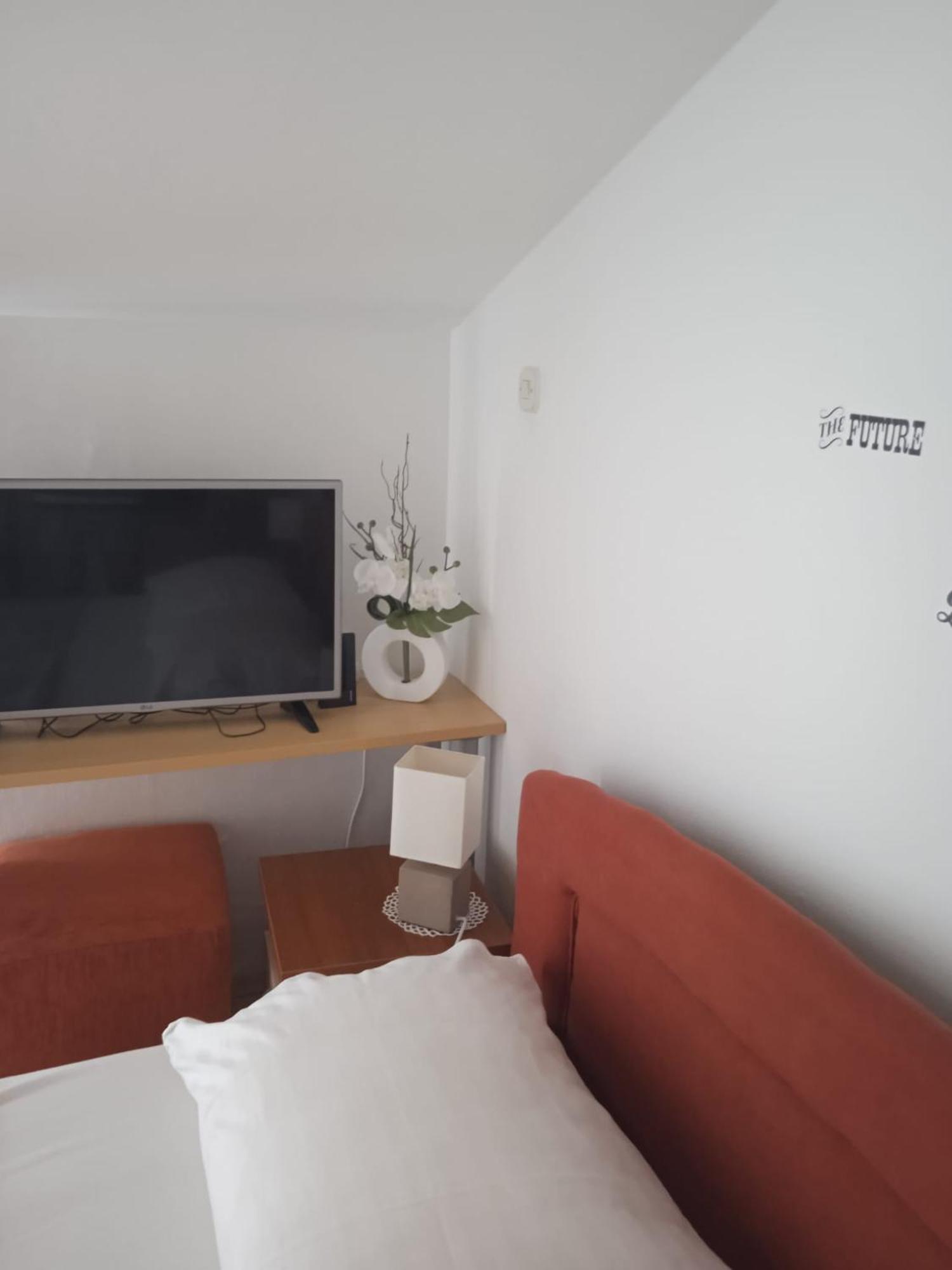 Mala Basina -Maslina Lägenhet Vrbanj Exteriör bild